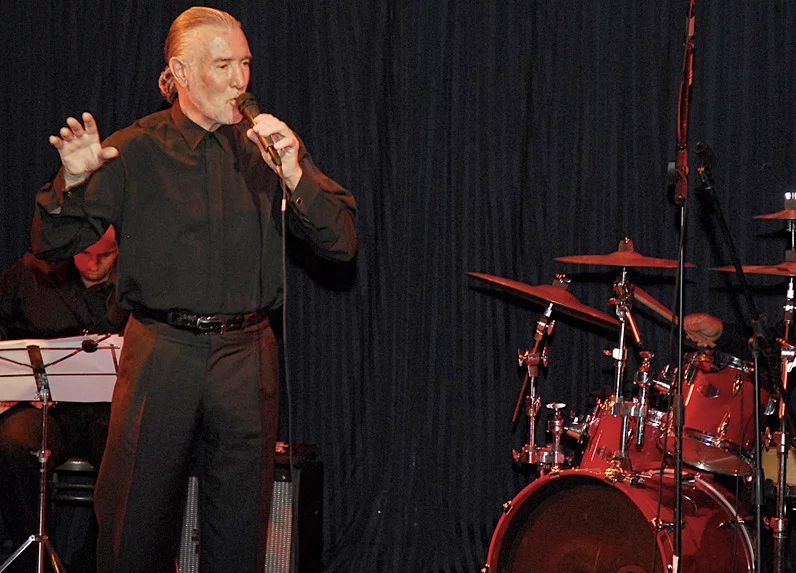 Danny Daniel y King Clave rinden homenaje a madres en Santo Domingo