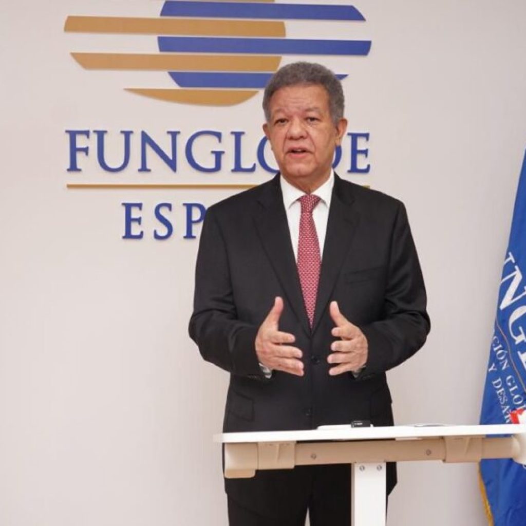 Leonel Fernández refuerza presencia política y académica en Madrid