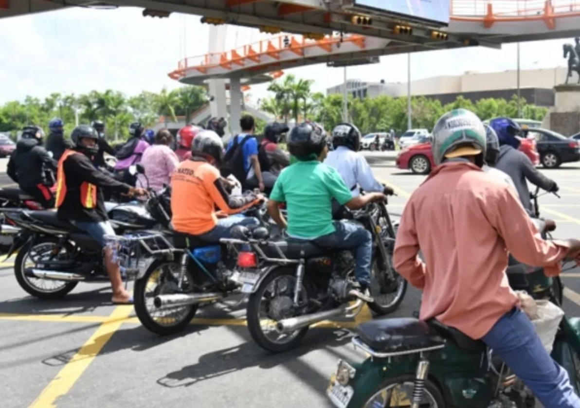 Conep alerta sobre caos vial de motociclistas en República Dominicana