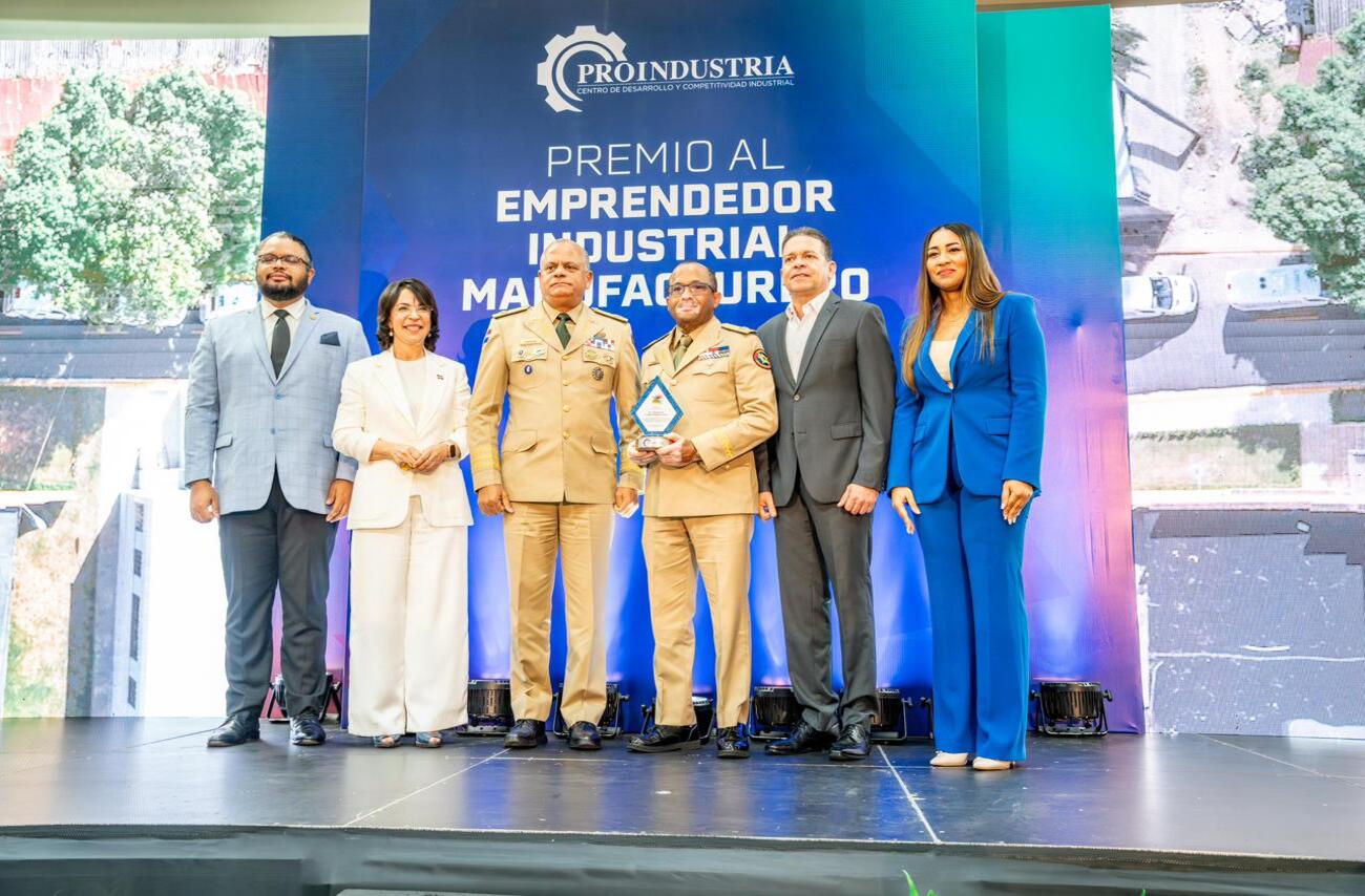 Proindustria reconoce a Defensa por innovación industrial militar