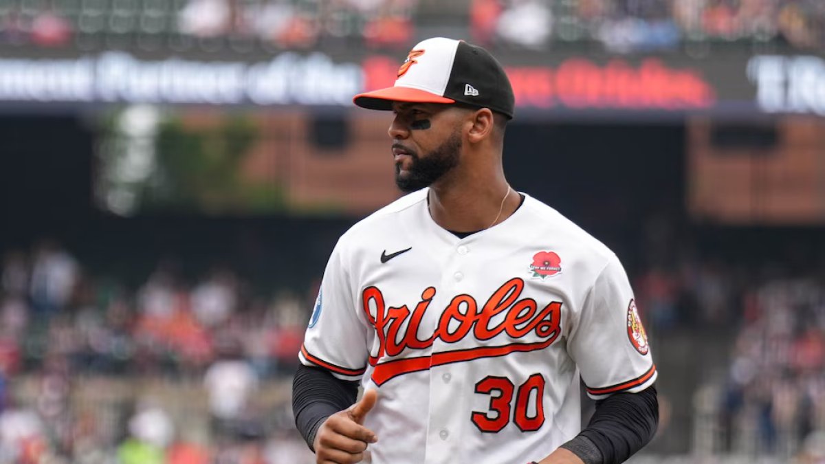 Leody Taveras debuta en tercera base y responde por Orioles